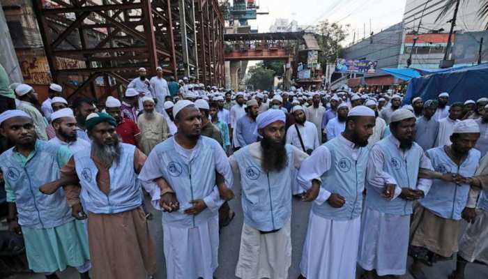 947852-bangladesh-imam